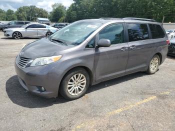  Salvage Toyota Sienna