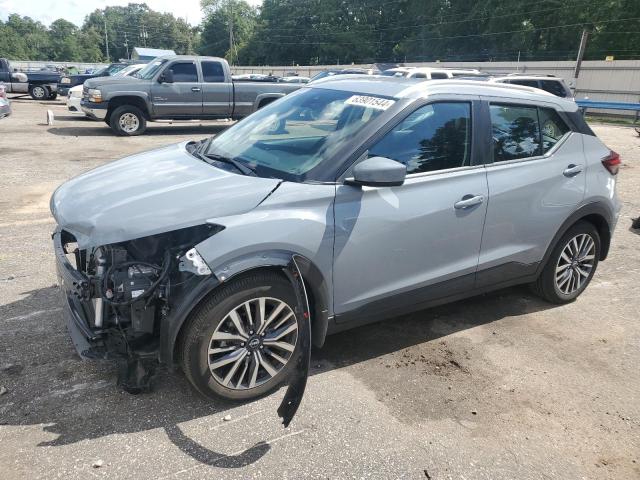  Salvage Nissan Kicks