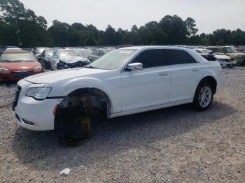  Salvage Chrysler 300