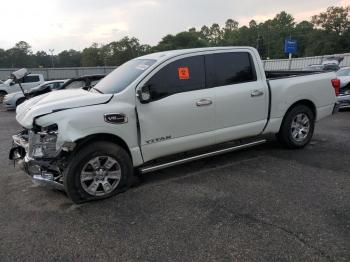  Salvage Nissan Titan