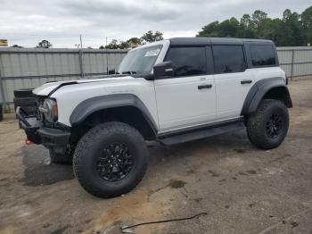  Salvage Ford Bronco