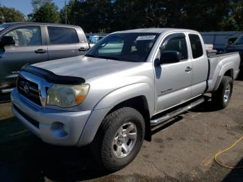  Salvage Toyota Tacoma