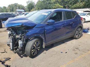  Salvage Nissan Kicks