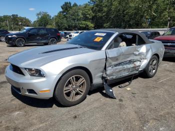  Salvage Ford Mustang