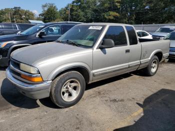  Salvage Chevrolet S-10