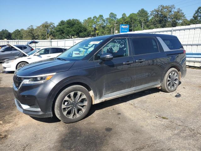  Salvage Kia Carnival