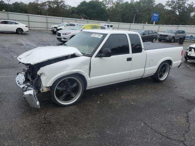  Salvage Chevrolet S-10