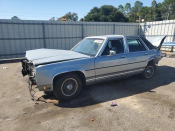  Salvage Ford Crown Vic