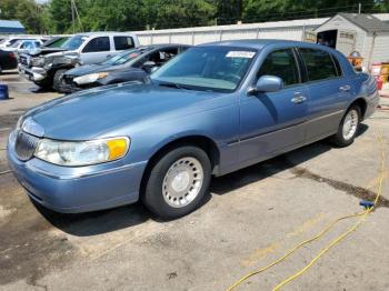  Salvage Lincoln Towncar