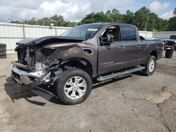  Salvage Nissan Titan