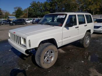  Salvage Jeep Cherokee