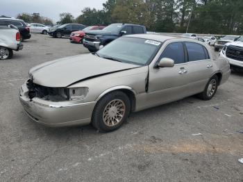  Salvage Lincoln Towncar