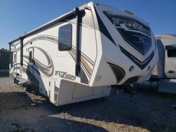  Salvage Kyfu Camper