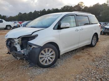  Salvage Toyota Sienna