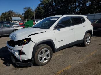  Salvage Jeep Compass