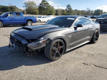  Salvage Ford Mustang