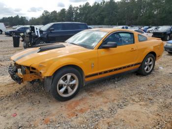  Salvage Ford Mustang