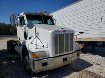  Salvage Peterbilt 385