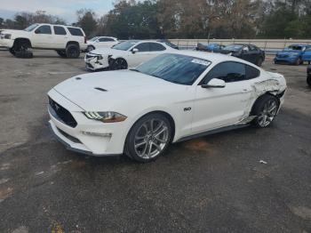  Salvage Ford Mustang