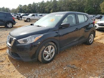  Salvage Nissan Kicks