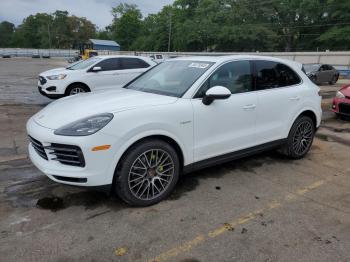  Salvage Porsche Cayenne