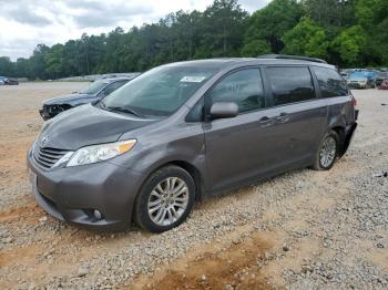  Salvage Toyota Sienna