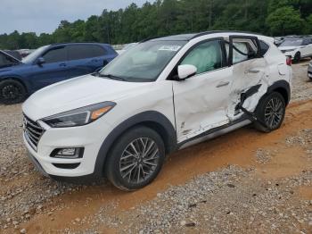  Salvage Hyundai TUCSON
