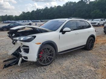  Salvage Porsche Cayenne