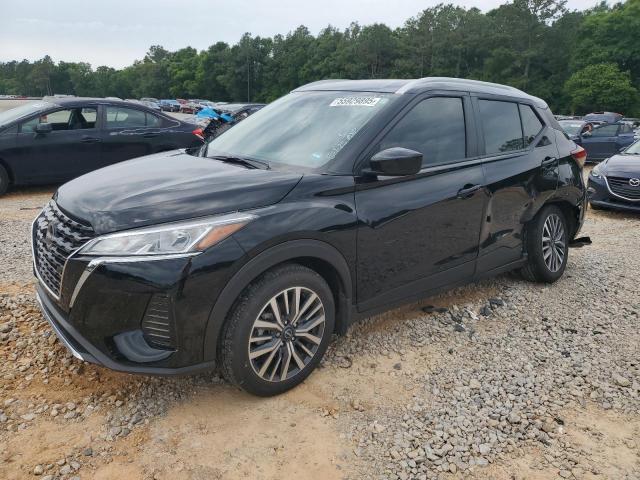  Salvage Nissan Kicks