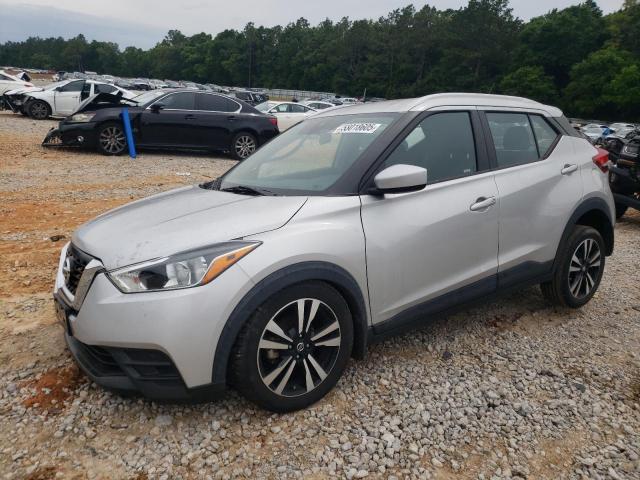  Salvage Nissan Kicks