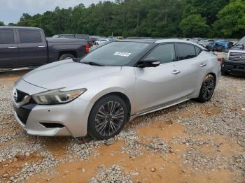  Salvage Nissan Maxima