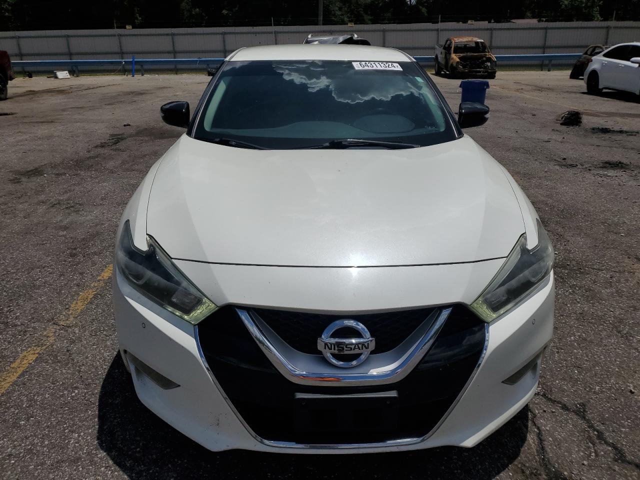 Nissan Maxima 3.5s Image 6