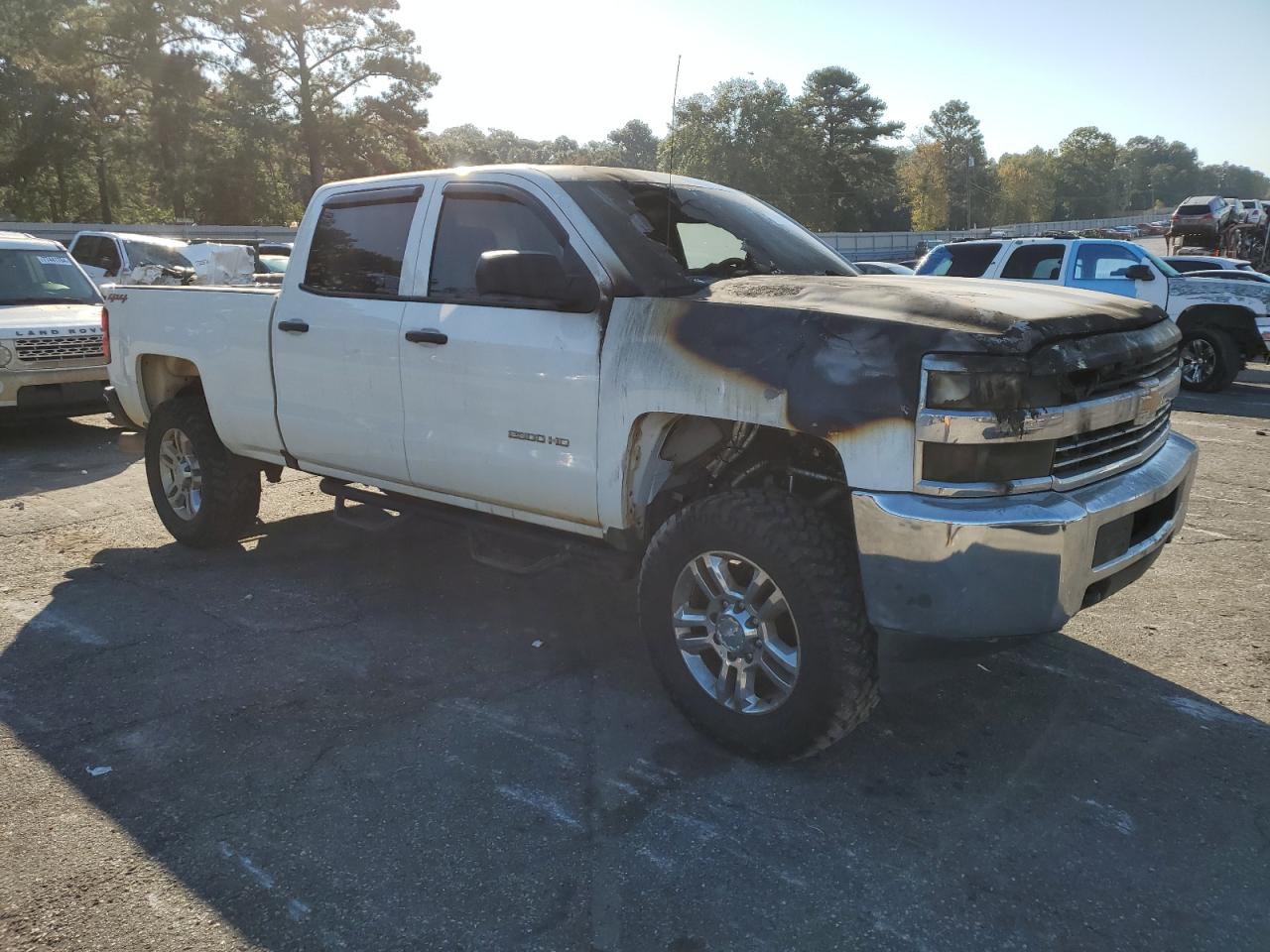 Chevrolet Silverado K2500 Heavy Duty Image 2