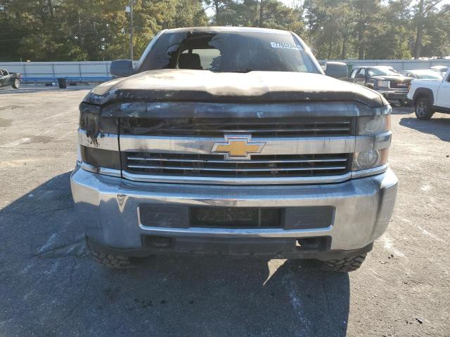 Chevrolet Silverado K2500 Heavy Duty Image 3