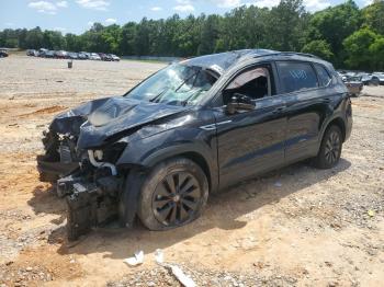  Salvage Volkswagen Taos
