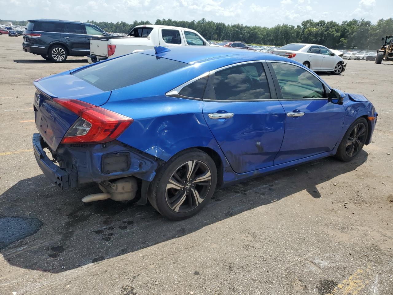 Honda Civic Touring Image 3