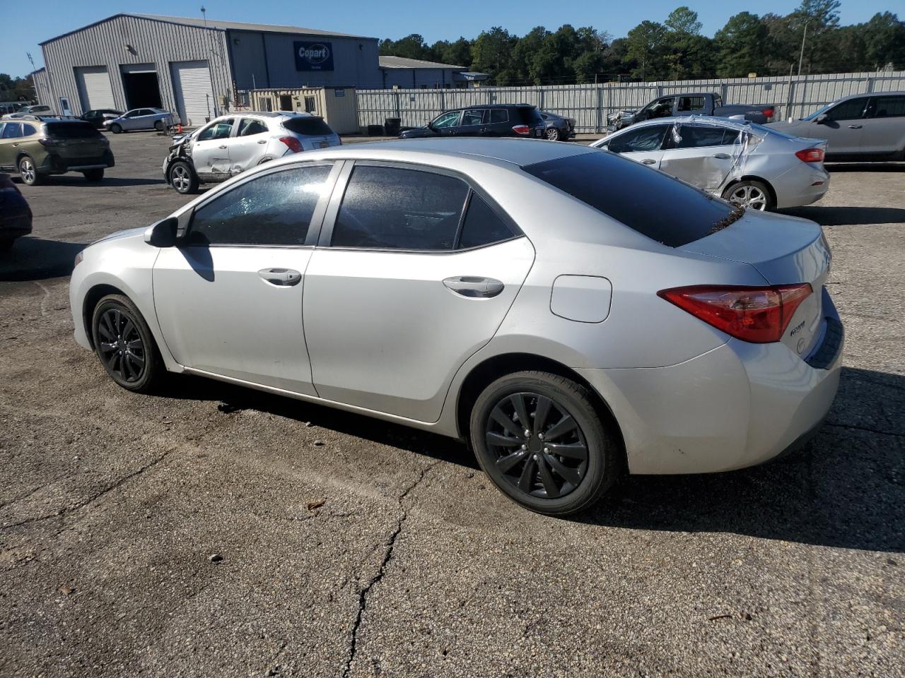 Toyota Corolla L Image 7