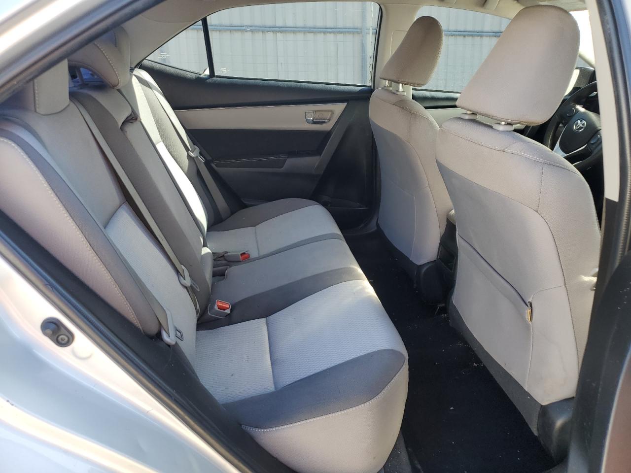 Toyota Corolla L Image 5