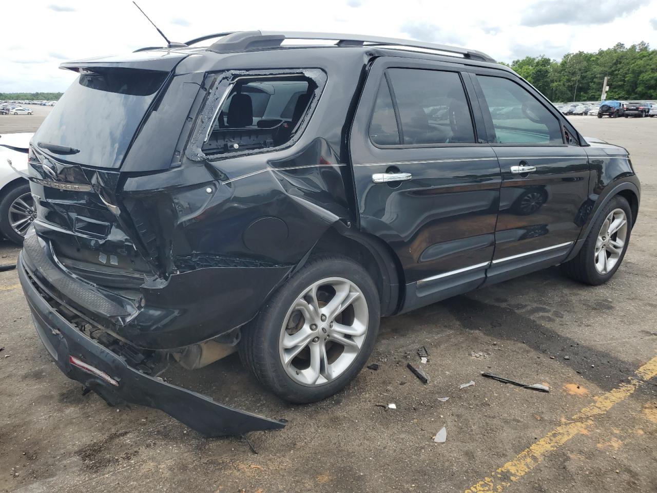 Ford Explorer Limited Image 7