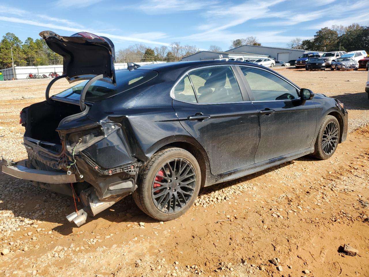 Toyota Camry Se Image 4