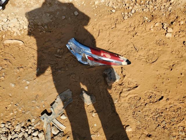 Toyota Camry Se Image 12