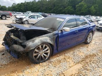  Salvage Chrysler 300