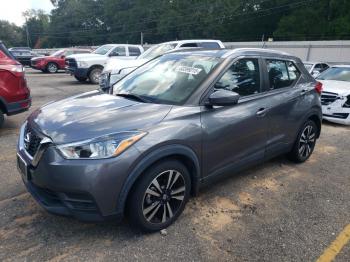  Salvage Nissan Kicks