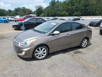  Salvage Hyundai ACCENT
