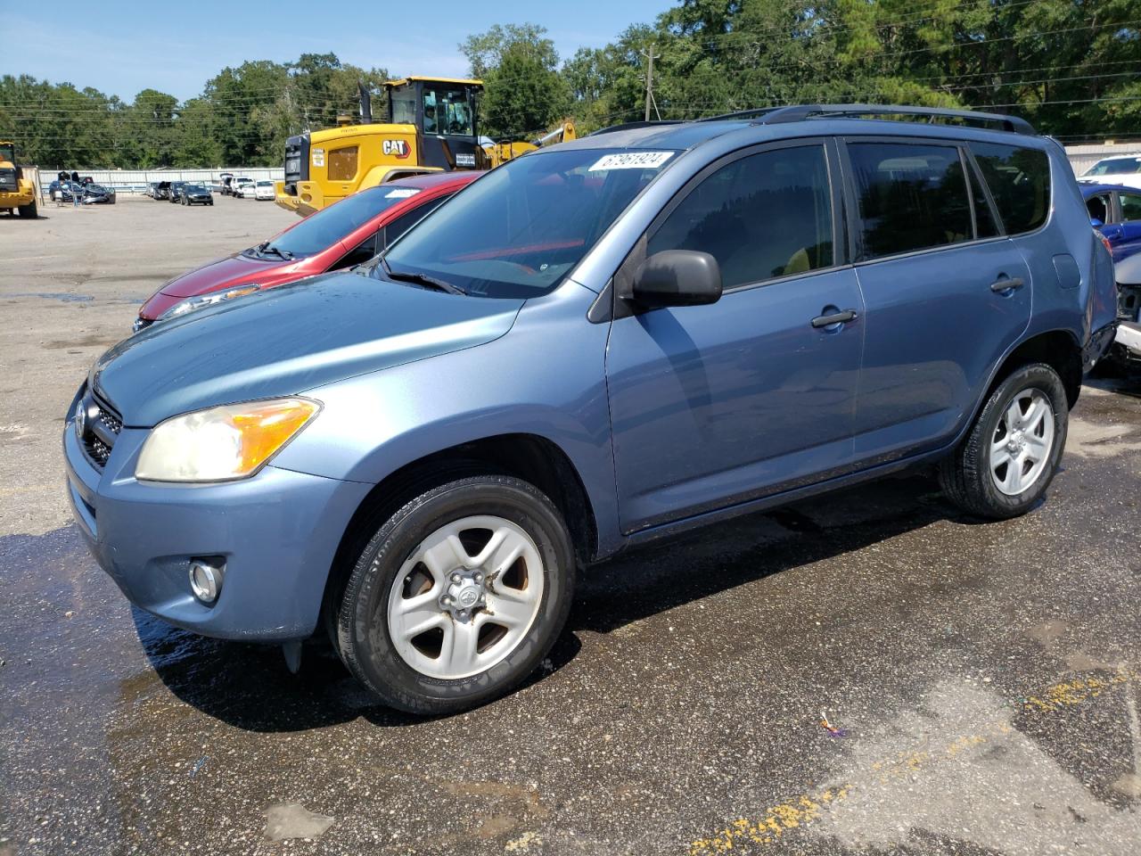Toyota RAV4 Image 1