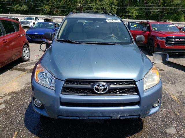 Toyota RAV4 Image 4