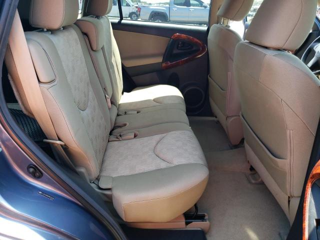 Toyota RAV4 Image 10