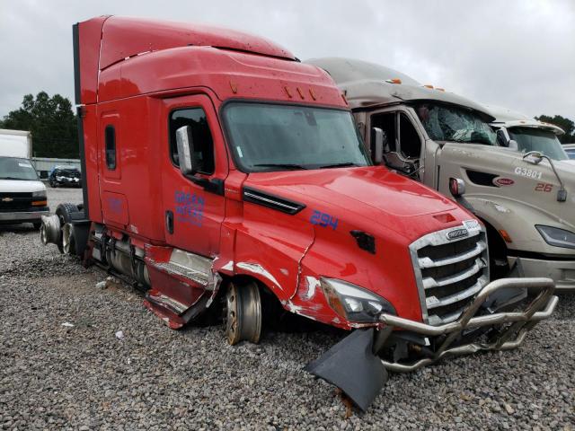 Salvage Freightliner Cascadia 1
