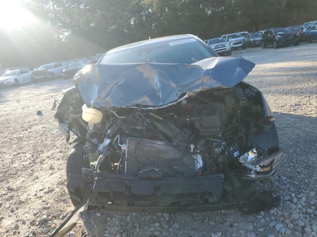 Nissan Versa S Image 3