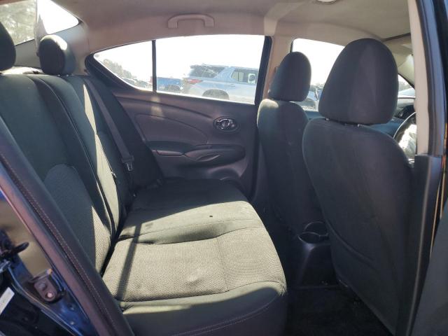 Nissan Versa S Image 8